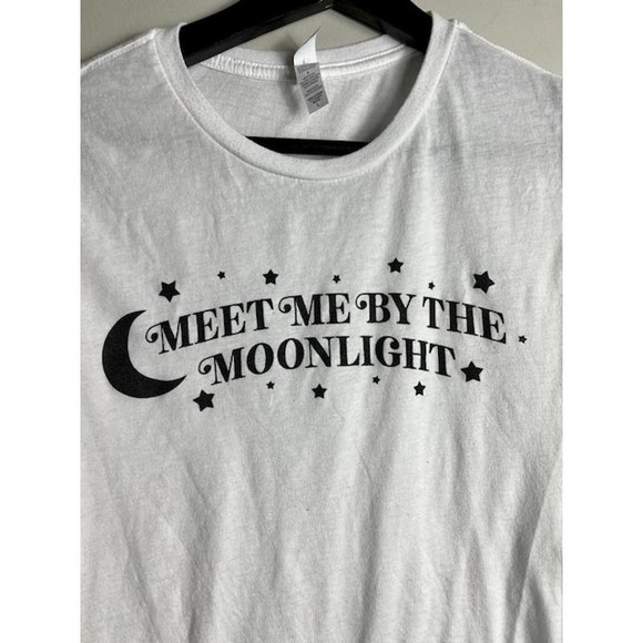 Meet Me By The Moonlight Graphic Tee - Picture 3 of 5